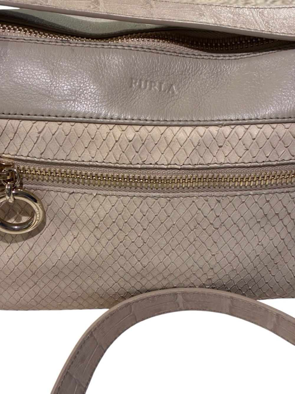 Furla Beige Leather Belt Bag / Crossbody w/ Gold Hardware - Picture 3 of 16